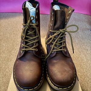 Dr. Martens 1460 Aztec Crazy Horse size 6 Men/ 7 Women New in Box